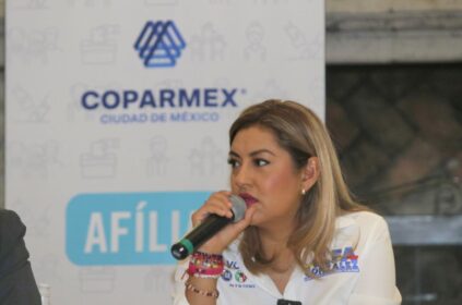 La candidata a la alcaldía Tlalpan por la coalición Va X la CDMX, Alfa González estrechará los vínculos con los organismos privados y cámaras empresariales durante los siguientes tres años, así lo aseguró a representantes de la Coparmex Ciudad de México. FOTO: Especial