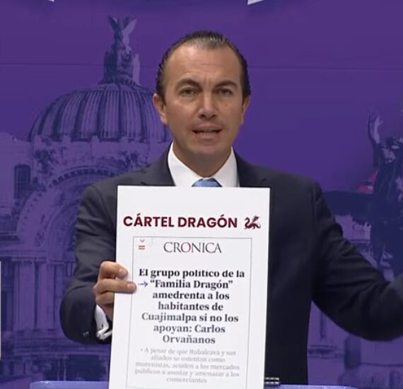 En su mensaje final, el candidato a alcalde de Cuajimalpa, Carlos Orvañanos asestó el golpe que noqueó a su adversario, Gustavo Mendoza, candidato de Morena: se refirió a su grupo político como "Cartel Dragón". FOTO: Tomada del video del debate