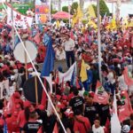 En un evento multitudinario celebrado en la explanada de la Alcaldía de La Magdalena Contreras, los candidatos a Alcalde, diputados federal y local, Luis Gerardo “El Güero” Quijano, Diana Lara y Ernesto Alarcón, y ante la presencia del candidato a Jefe de Gobierno, Santiago Taboada, cerraron su campaña proselitista ante más de 3 mil contrerenses priistas, panistas y perredistas. FOTOS: Especial