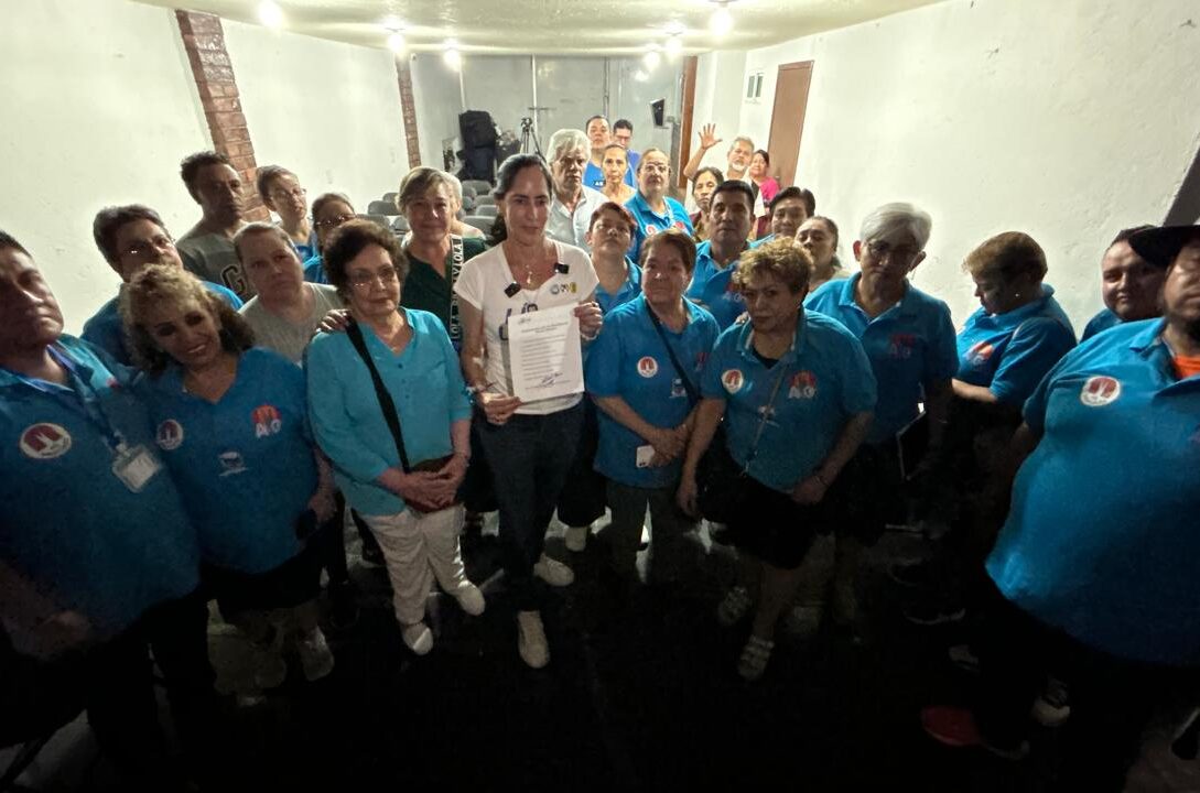 Lía Limón y representantes de los mercados de la alcaldía se comprometieron a seguir mejorando esos espacios, en pocas palabras a echarle “Más limón a los mercados de Álvaro Obregón”. FOTOS: Especial