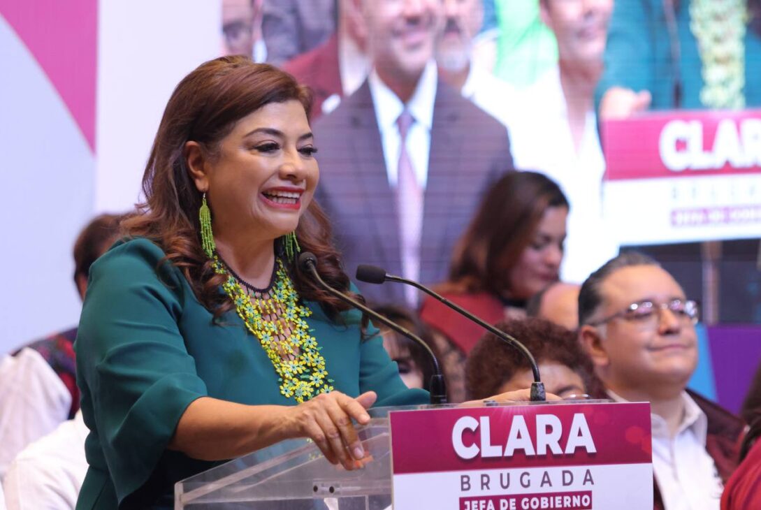 Clara Brugada, candidata a la Jefatura de Gobierno de la Ciudad de México por la coalición “Sigamos haciendo historia”, aseguró que ganará los próximos comicios del 2 de junio cuando las tres alcaldías que concentran 60% del padrón electoral la favorezcan con su voto. FOTO: Especial