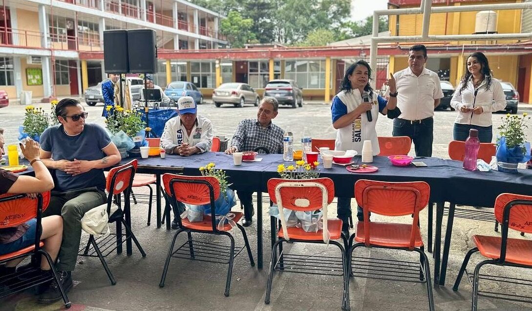 Los módulos de policía hoy se encuentran abandonados y en total descuido, convirtiéndose en sitios o guaridas de la delincuencia, razón por la cual habremos de rescatarlos dijo la candidata a la alcaldía Azcapotzalco del PAN, PRI y PRD, Margarita Saldaña. FOTO: Especial