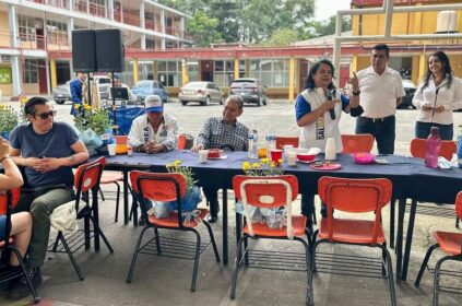 Los módulos de policía hoy se encuentran abandonados y en total descuido, convirtiéndose en sitios o guaridas de la delincuencia, razón por la cual habremos de rescatarlos dijo la candidata a la alcaldía Azcapotzalco del PAN, PRI y PRD, Margarita Saldaña. FOTO: Especial