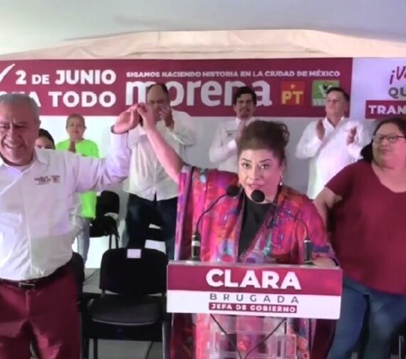 A fin de que durante su gobierno cuente con un buen Presupuesto de Egresos, la candidata de Morena a la Jefatura de Gobierno, Clara Brugada, de manera enfática hizo un llamado a que la gente en la demarcación Iztacalco vote por Pablo Trejo, candidato a diputado local por el Distrito 13 de la Ciudad de México, con cabecera en esa Alcaldía. FOTO: Especial