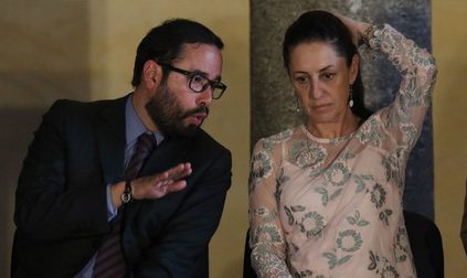 En el equipo de Clara Brugada, uno de los temas de discusión es qué hacer con la petición de Claudia Sheinbaum de que el diputado electo, Víctor Romo, sea el coordinador de Morena en el Congreso de la Ciudad de México. FOTO: Especial / Archivo