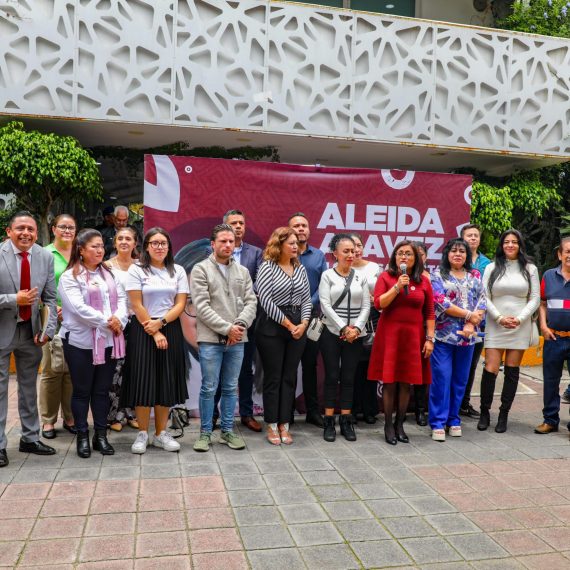 Aleida Alavez Ruiz, alcaldesa electa de Iztapalapa, sostuvo una reunión con el actual alcalde de la demarcación, Raúl Basulto Luviano, para dar inicio formal de los trabajos del Proceso de Entrega - Recepción de la Alcaldía. FOTO: Especial