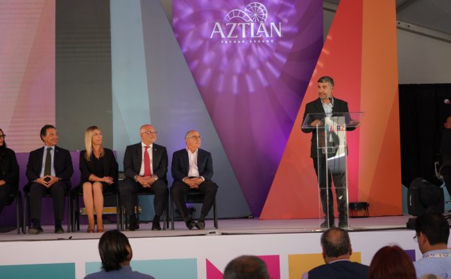 Al participar en la inauguración de la Feria Internacional del Libro Aztlán (FILIAZ), el alcalde de Miguel Hidalgo, Mauricio Tabe, destacó la labor que se hace en el Parque Aztlán del Bosque de Chapultepec para promover la lectura, es promover el conocimiento, la creatividad, el ingenio. FOTO: Especial